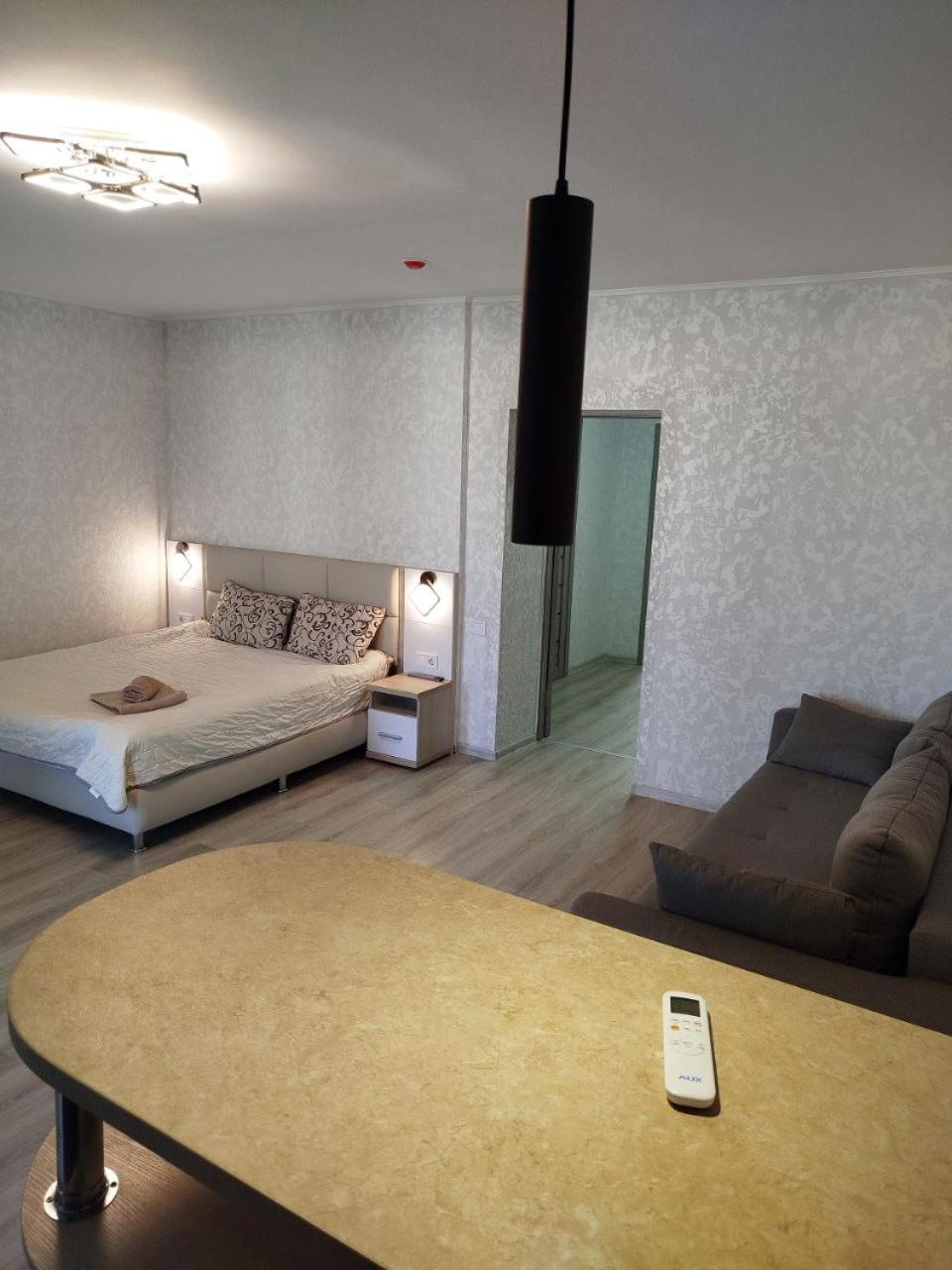 Apart-Hotel Sky Yuzhne Exterior foto