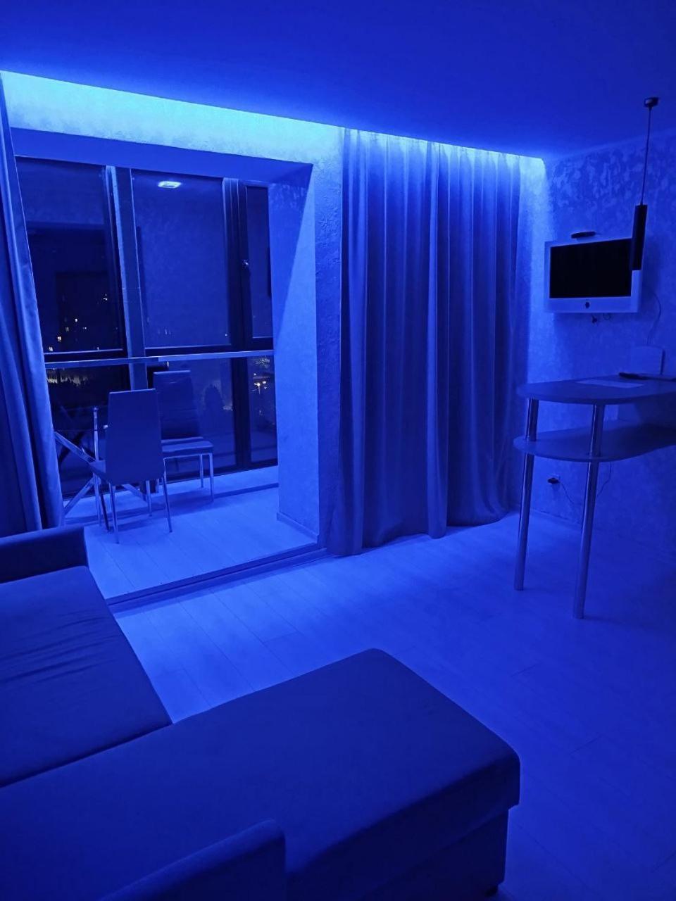 Apart-Hotel Sky Yuzhne Exterior foto