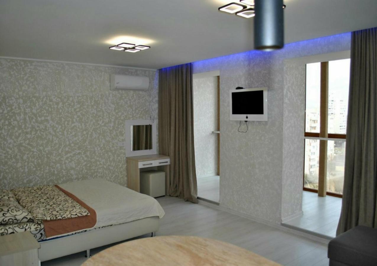 Apart-Hotel Sky Yuzhne Exterior foto
